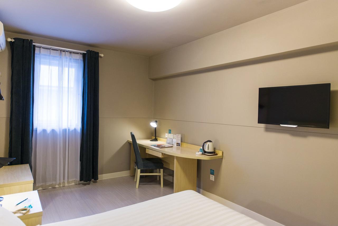 Jinjiang Inn Urumqi Hongqi Road Luaran gambar