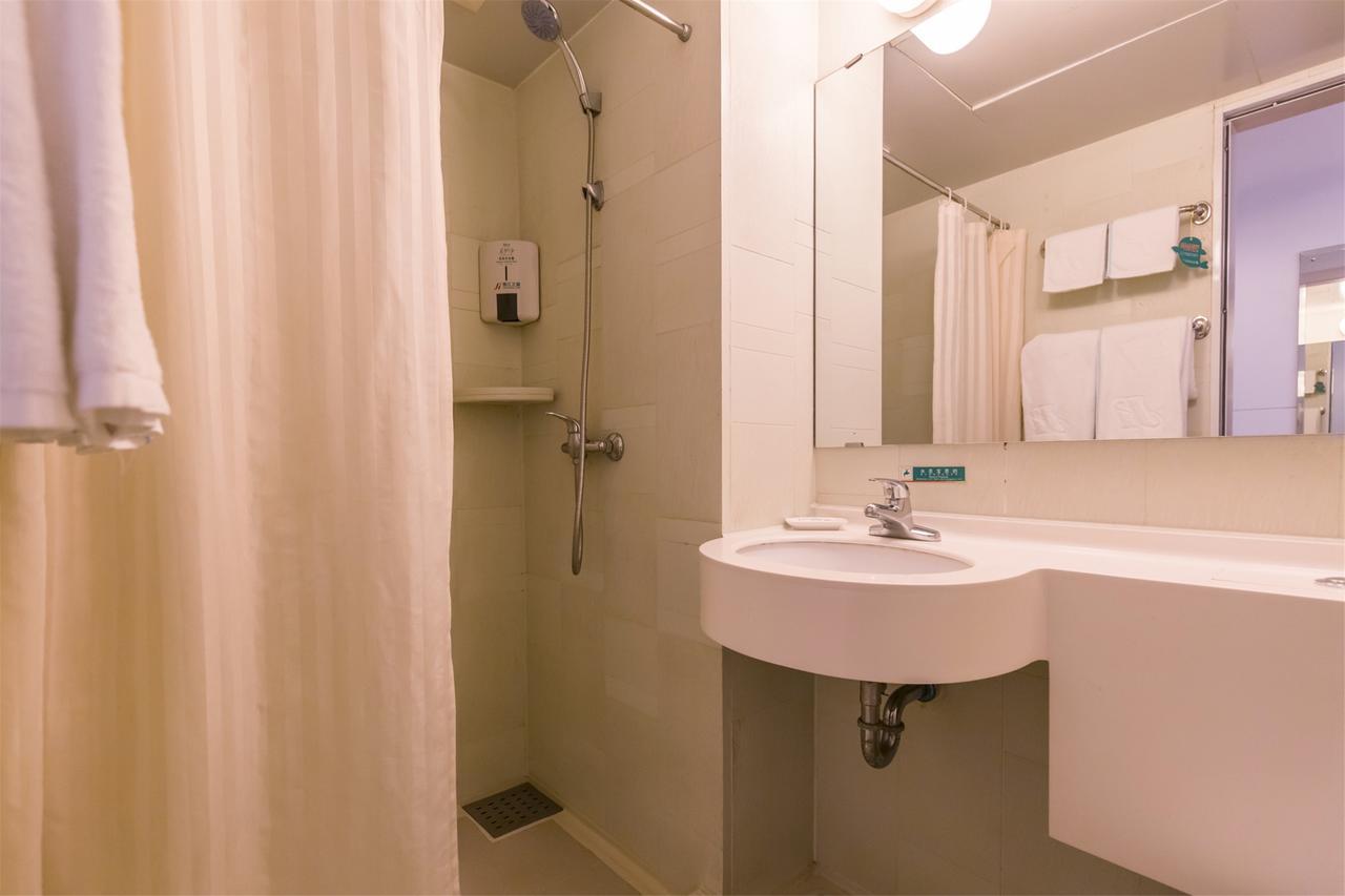 Jinjiang Inn Urumqi Hongqi Road Luaran gambar